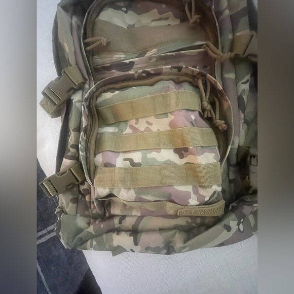 Highland Tactical Camouflage Backpack – Durable, Multi-Pocket, Adventure-Ready - Picture 5 of 8